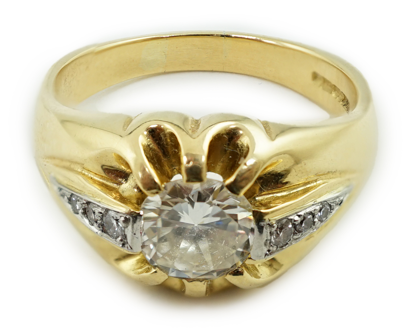 An 18ct gold claw set diamond ring